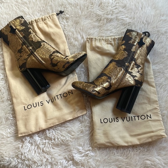 Louis Vuitton Silhouette Booties - Picture 7 of 7